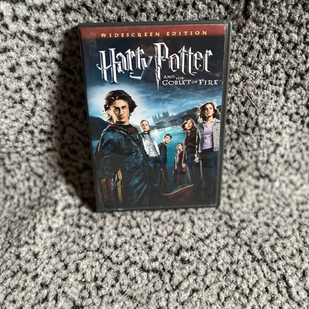 Set of 3 DVDs with Colorful Covers - Harry Potter, American Pie & Father Figures - Picture 2 of 7